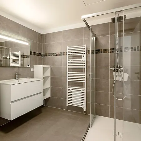 - Vue A Moins Dun Km De La Apartment *